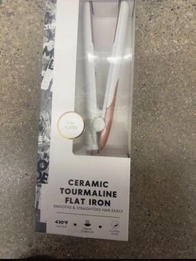 Ellie Ceramic Flat Iron in White and Rose Gold